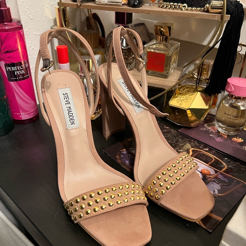 Steve Madden Tan Studded Women's Sandals 👡🤎